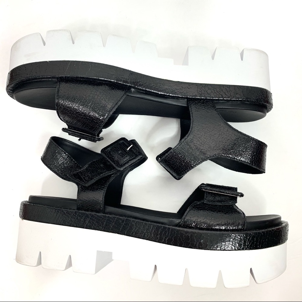 Kendall and Kylie Wave Platform Sandals Buckle
